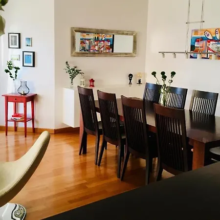 Family Space 90m2 特罗吉尔